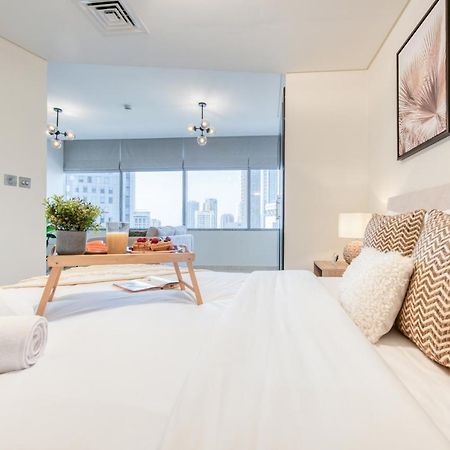Calm Studio At Sky Gardens Difc By Deluxe Holiday Homes ドバイ エクステリア 写真