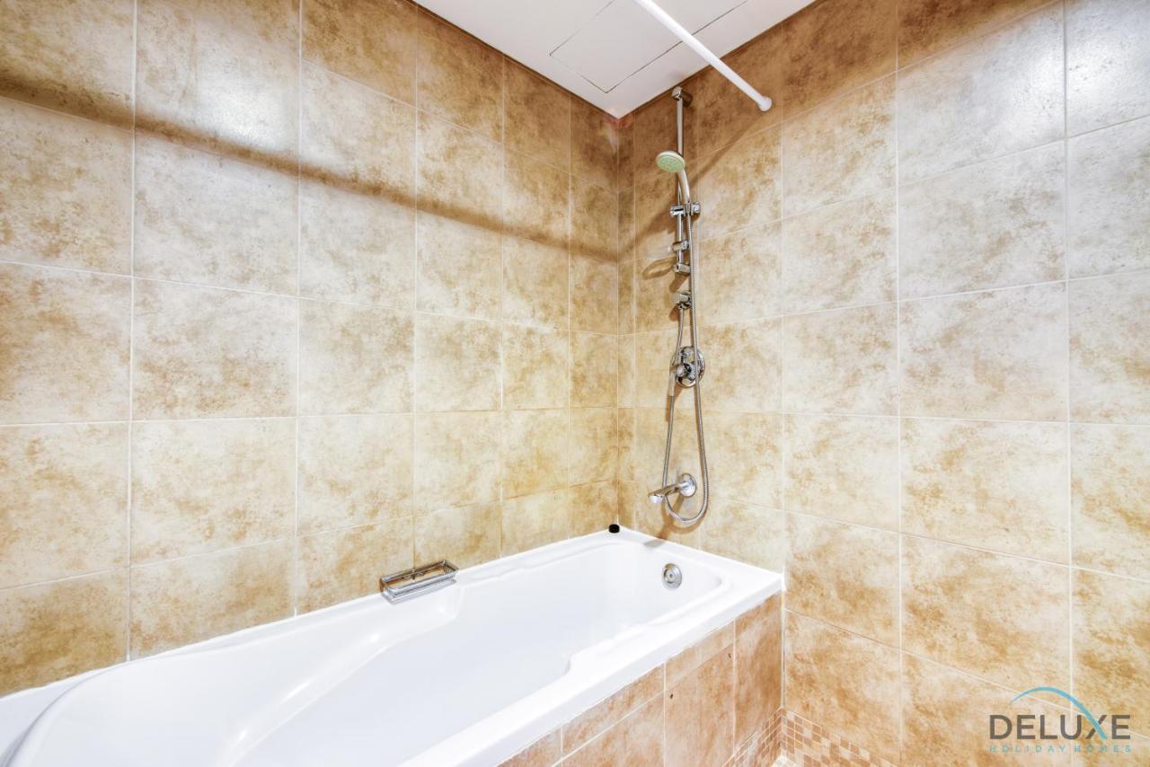 Calm Studio At Sky Gardens Difc By Deluxe Holiday Homes ドバイ エクステリア 写真