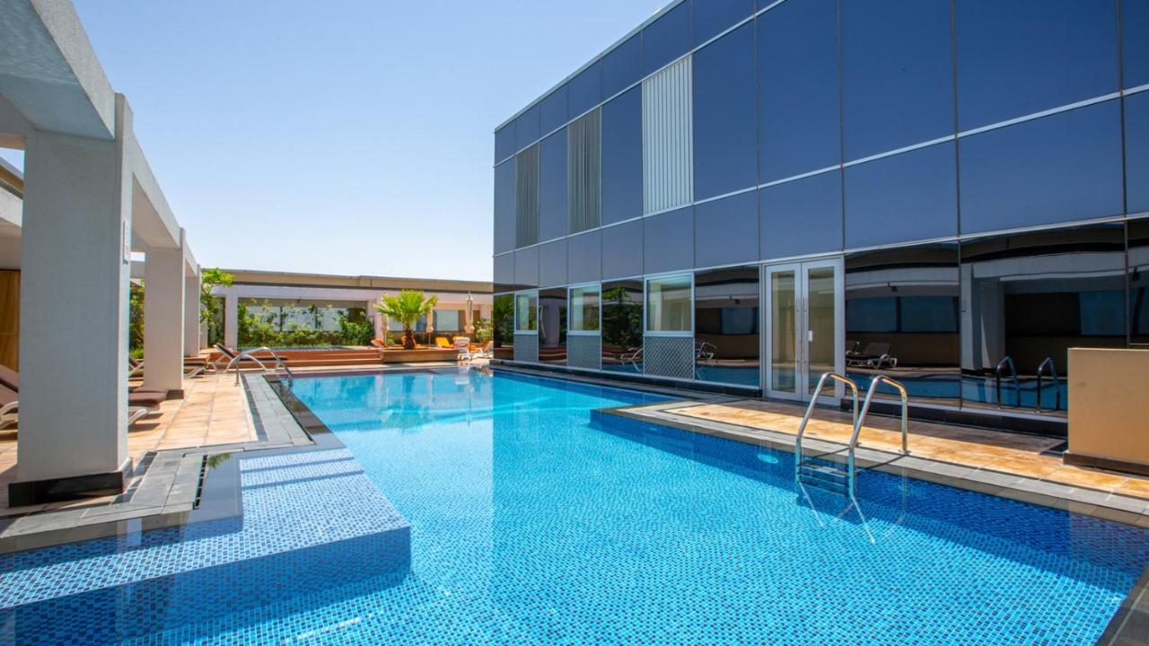 Calm Studio At Sky Gardens Difc By Deluxe Holiday Homes ドバイ エクステリア 写真